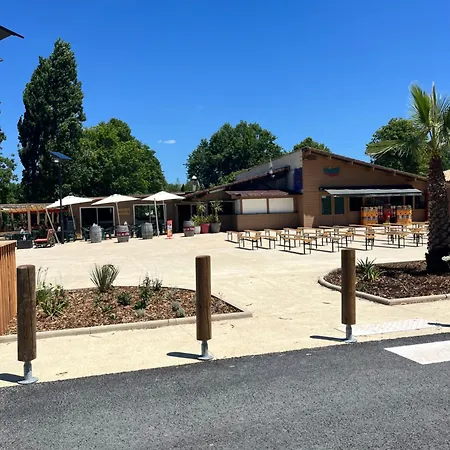 Camping 4 Etoiles Mobile 4 A 6 Personnes