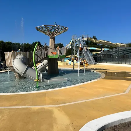 4 Etoiles Mobile 4 A 6 Personnes *