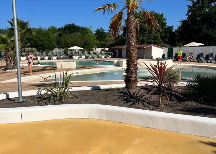 Campingplads 4 Etoiles Mobile 4 A 6 Personnes Aureilhan (Landes)